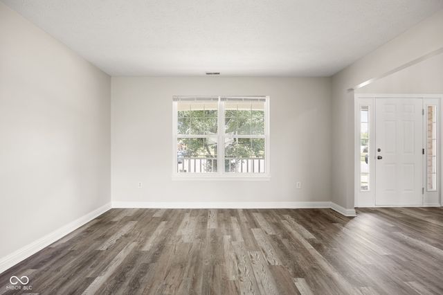 1088 Dusty Court, Greenwood, IN 46143