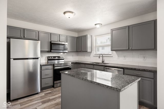 1088 Dusty Court, Greenwood, IN 46143