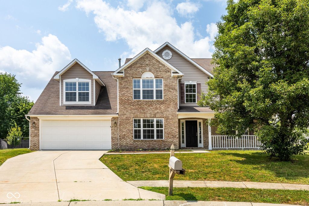1088 Dusty Court, Greenwood, IN 46143