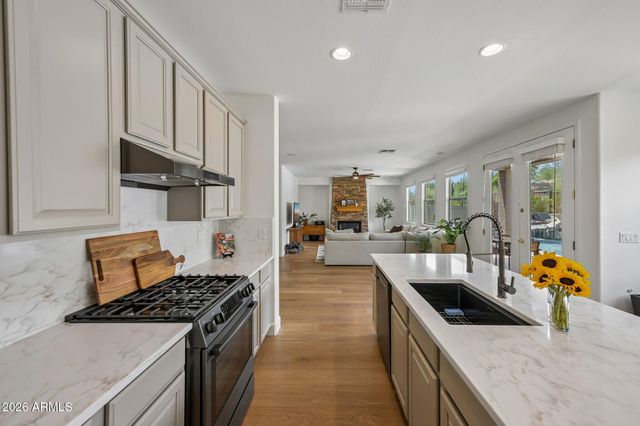 8356 W BUCKHORN Trail, Peoria, AZ 85383