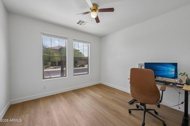 8356 W BUCKHORN Trail, Peoria, AZ 85383