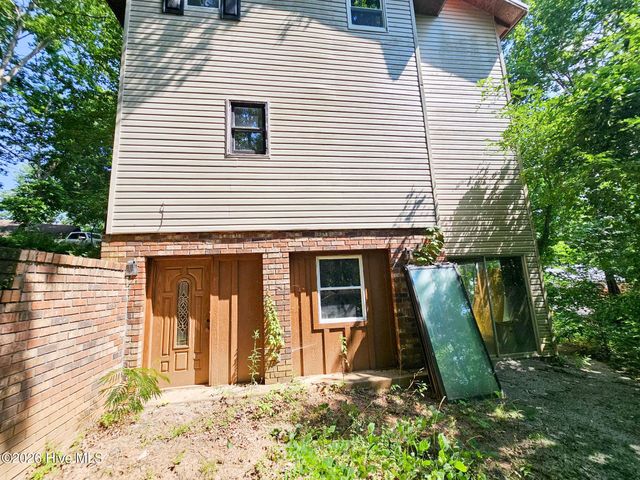 128 Manor Drive A & B, Hayesville, NC 28904