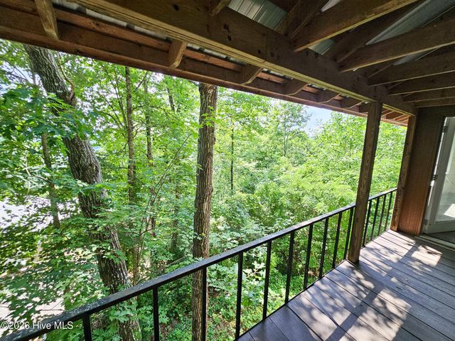 128 Manor Drive A & B, Hayesville, NC 28904