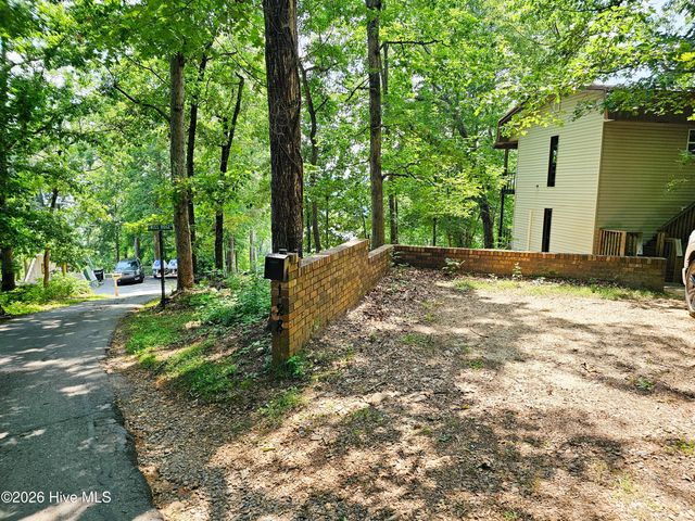 128 Manor Drive A & B, Hayesville, NC 28904