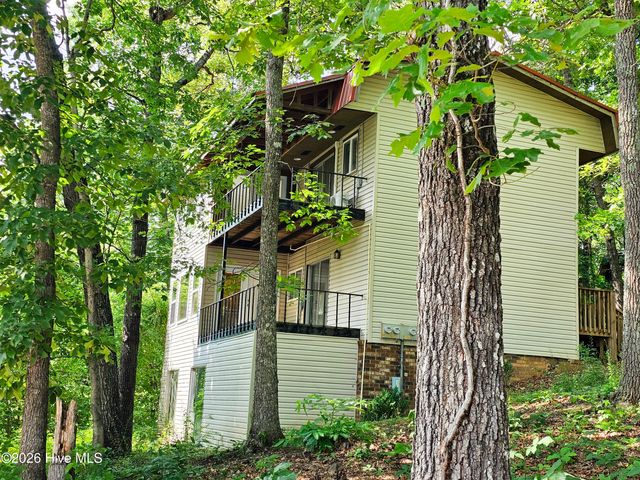 128 Manor Drive A & B, Hayesville, NC 28904