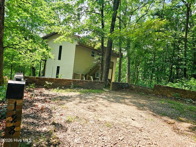 128 Manor Drive A & B, Hayesville, NC 28904