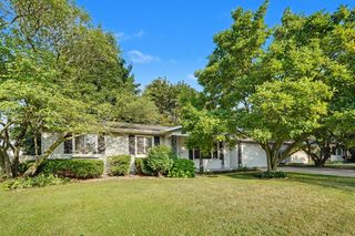 5800 Newhaven Drive, Portage City, MI 49024
