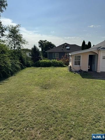 429 Macarthur Avenue, Garfield, NJ 07026
