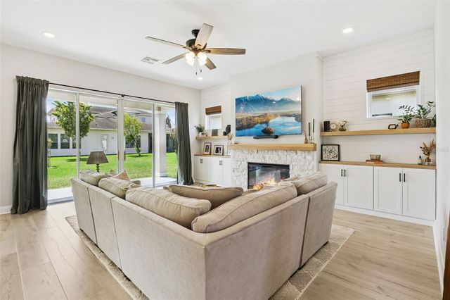 15226 SUNSET OVERLOOK CIRCLE, Winter Garden, FL 34787