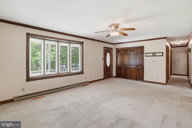 694 W PULASKI HWY, Elkton, MD 21921