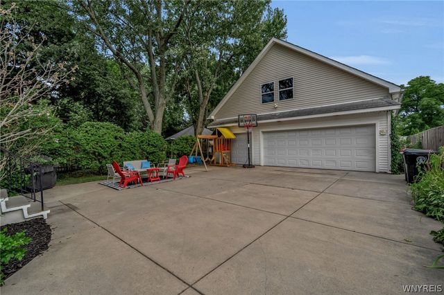 79 Pleasant Avenue, Lancaster, NY 14086