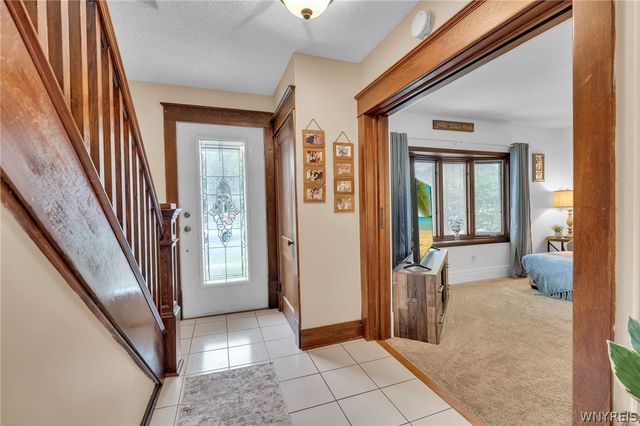 79 Pleasant Avenue, Lancaster, NY 14086