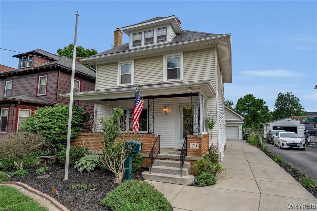 79 Pleasant Avenue, Lancaster, NY 14086
