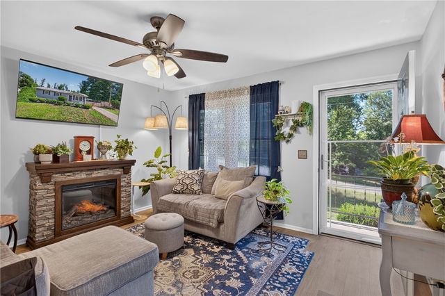 116 oak ridge Circle, Seneca, SC 29678