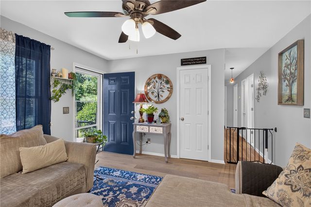 116 oak ridge Circle, Seneca, SC 29678
