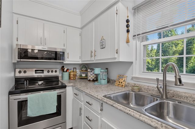 116 oak ridge Circle, Seneca, SC 29678