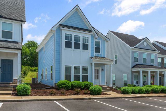 165 Harvard Dr, Gallatin, TN 37066