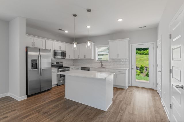 165 Harvard Dr, Gallatin, TN 37066
