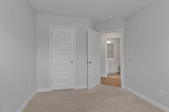 165 Harvard Dr, Gallatin, TN 37066