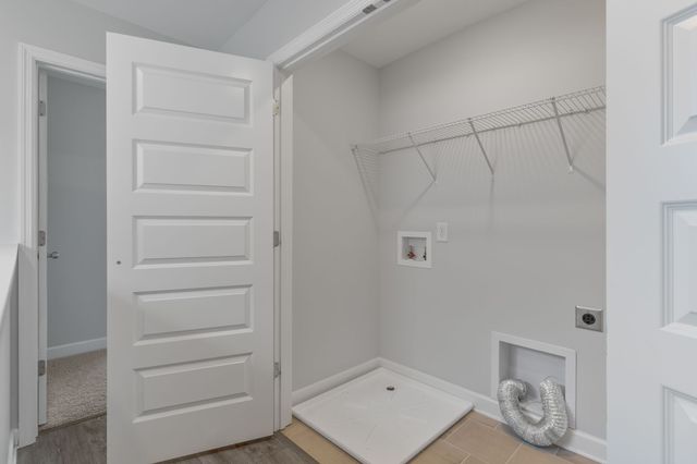 165 Harvard Dr, Gallatin, TN 37066