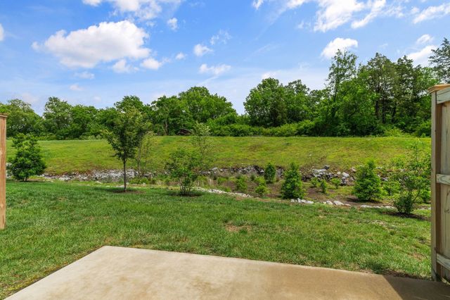 165 Harvard Dr, Gallatin, TN 37066