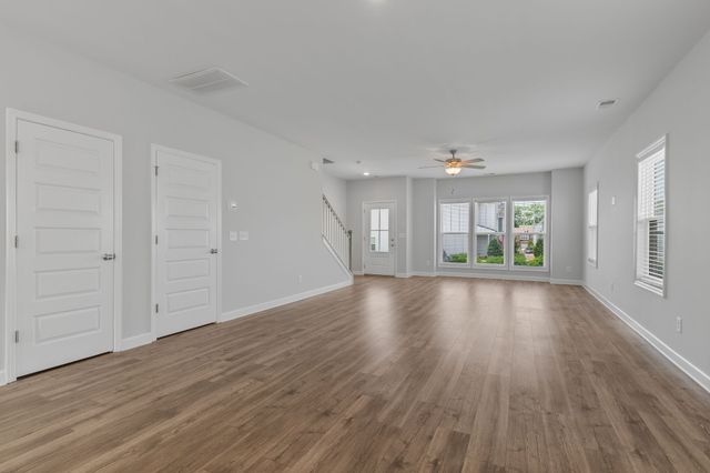 165 Harvard Dr, Gallatin, TN 37066