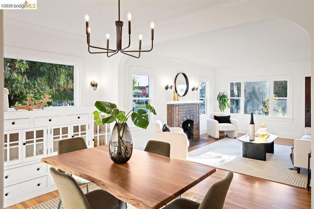 Image 7 of property listing at 496 496 Kenilworth Ave, San Leandro, CA 94577