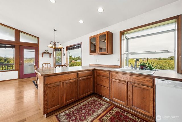 1003 Greenview Avenue, Ocean Shores, WA 98569