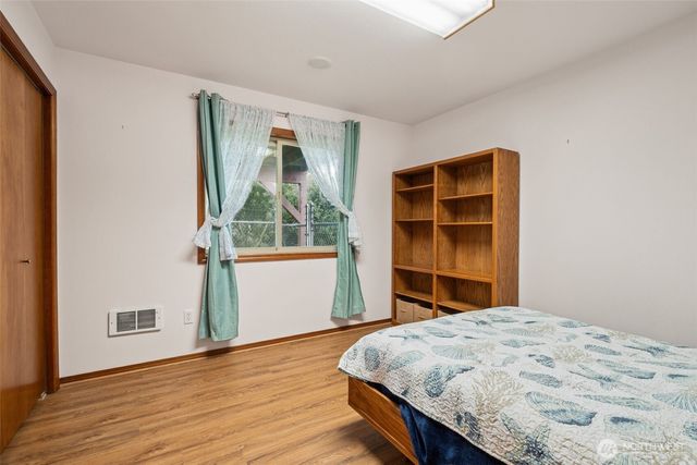 1003 Greenview Avenue, Ocean Shores, WA 98569