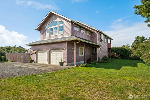 1003 Greenview Avenue, Ocean Shores, WA 98569