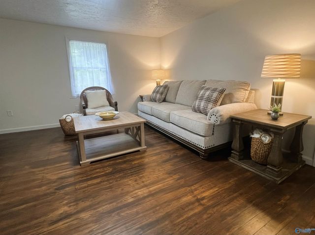 609 Chapman Avenue, Glencoe, AL 35905