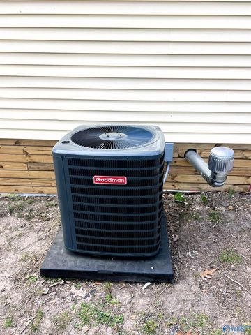 609 Chapman Avenue, Glencoe, AL 35905