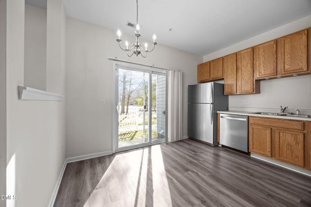 8621 Neuse Club Lane 100, Raleigh, NC 27616