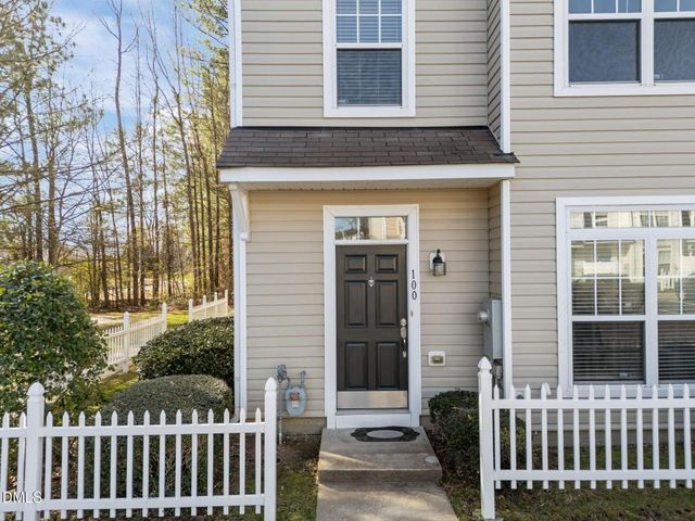 8621 Neuse Club Lane 100, Raleigh, NC 27616