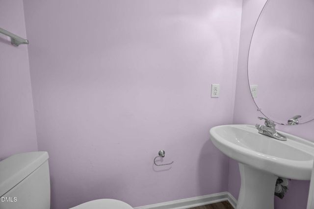 8621 Neuse Club Lane 100, Raleigh, NC 27616