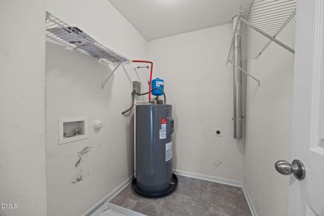 8621 Neuse Club Lane 100, Raleigh, NC 27616