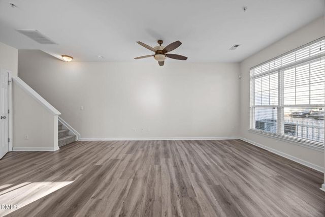 8621 Neuse Club Lane 100, Raleigh, NC 27616