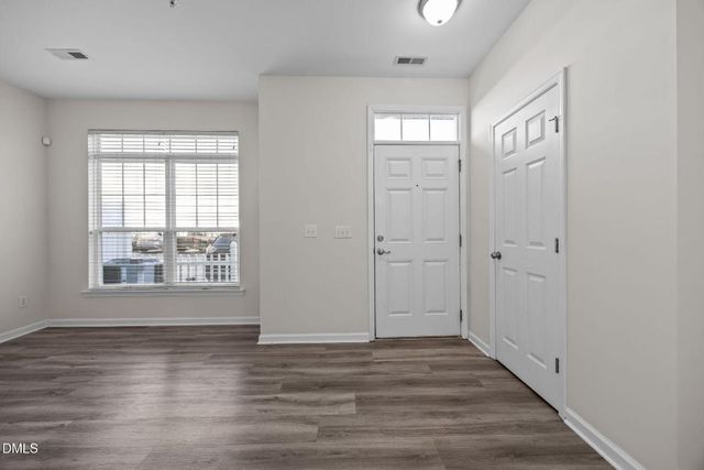 8621 Neuse Club Lane 100, Raleigh, NC 27616