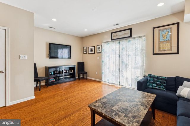 233 PAOLI AVE, Philadelphia, PA 19128