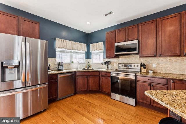 233 PAOLI AVE, Philadelphia, PA 19128