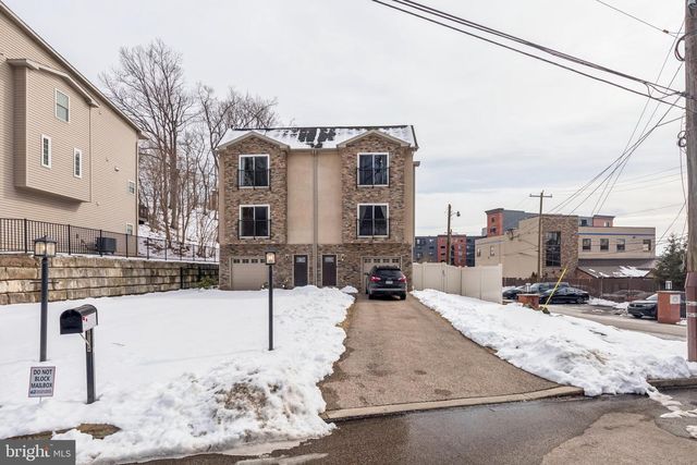 233 PAOLI AVE, Philadelphia, PA 19128