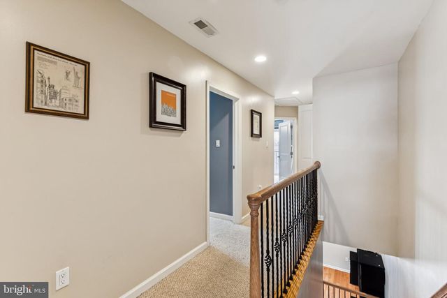 233 PAOLI AVE, Philadelphia, PA 19128