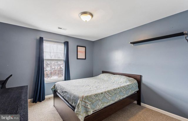 233 PAOLI AVE, Philadelphia, PA 19128