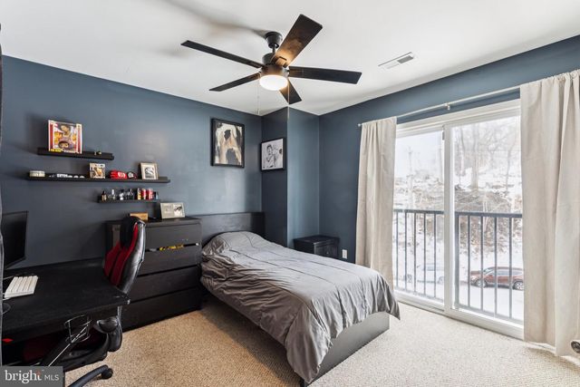 233 PAOLI AVE, Philadelphia, PA 19128