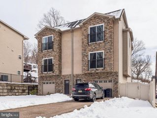 233 PAOLI AVE, Philadelphia, PA 19128