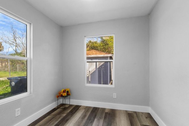 3719 Martin Luther King Jr Blvd, Sacramento, CA 95820