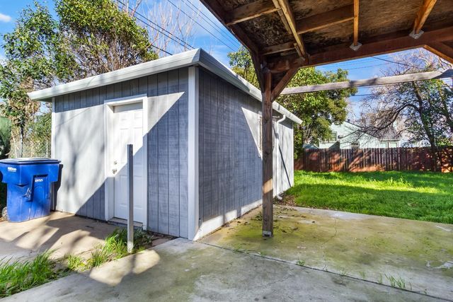 3719 Martin Luther King Jr Blvd, Sacramento, CA 95820