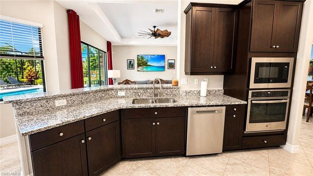 14261 Mindello DR, Fort Myers, FL 33905