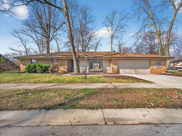 1605 Benham Drive, Fort Wayne, IN 46815