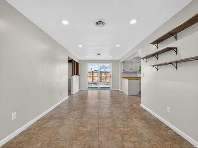 1605 Benham Drive, Fort Wayne, IN 46815